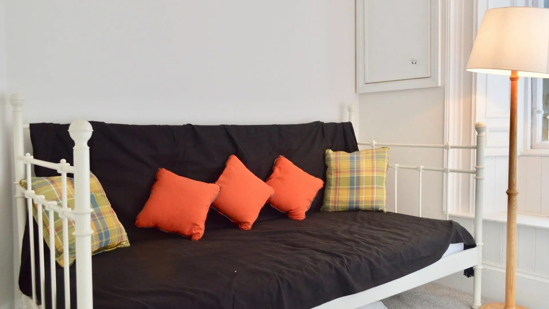 Spacious 3 Bedroom West End Flat エディンバラ